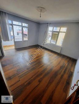 Sığınak Emlak Tan Yaşardoğu Mahallesinde 2+1