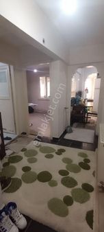 S.evler Merkezde Metrobüse 5dk.2+1 85m2arakat 4.kat