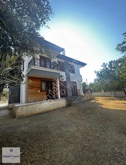 Duacı Tam Merkezinde Bahçeli Satılık Villa