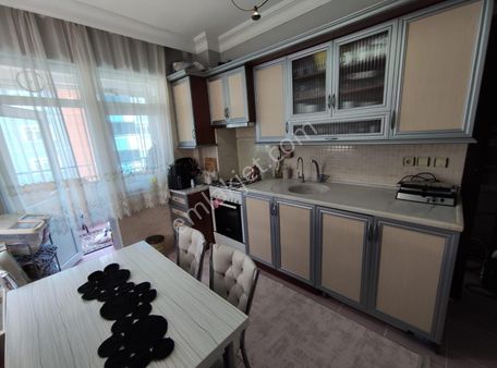 Furkan Emlaktan Kışla Mh. 2+1 3.kat 110m2 15 Yıllık Balkonlu Krediye Arakat Fırsat Daire