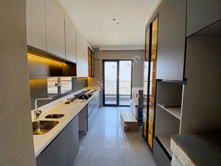 Gamador Bravo'da Acílll Bulvar Cephe Satılık Fırsat Dairesi