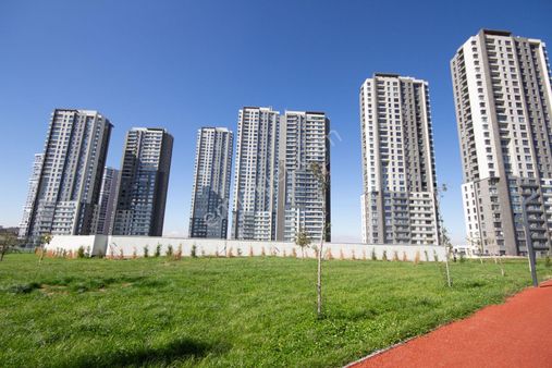 Kent İncek Yeni Etapta 5+1 Satılık Daire/enbatı A.ş.