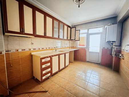 Evim Ankara'dan Atapark Mah.3+1 Yapılı Kiralık Kupon Daire