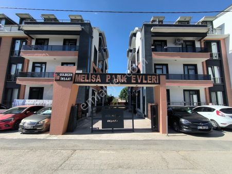 Kartepe Fatih Sultan Mehmet'te Satılık 3+1 Eğimsiz Dubleks