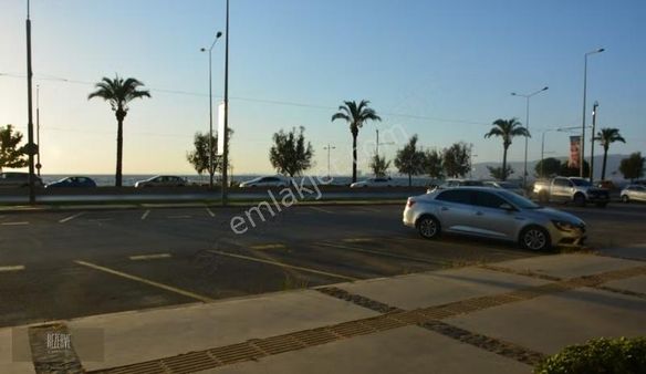 İzmir Özel Türk Koleji Yakını 1+1 90 M2 Satılık Yalı Dairesi