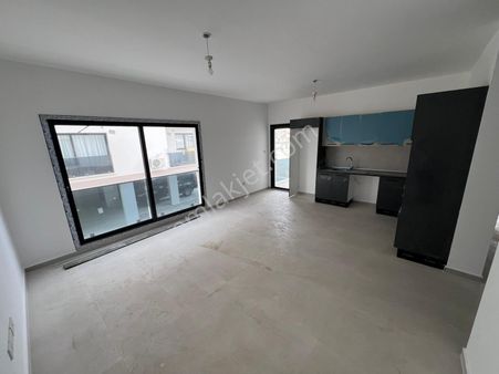 Prestijli Yaşamın Yeni Adresi Lefkoşa Göçmenköy'de Türk Koçanlı Satılık 2+1 Daireler !!