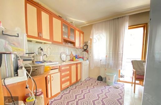 Dikmen'de İlker Cad'sine Çok Yakın 3+1 Geniş Metrajlı Kök Tapu Y.giriş Daire