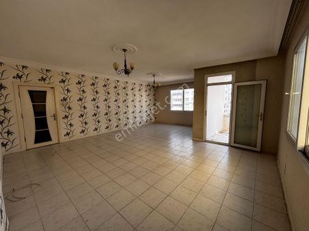 Mersin Mezitli Merkez Mah. 3+1 Kiralık Daire