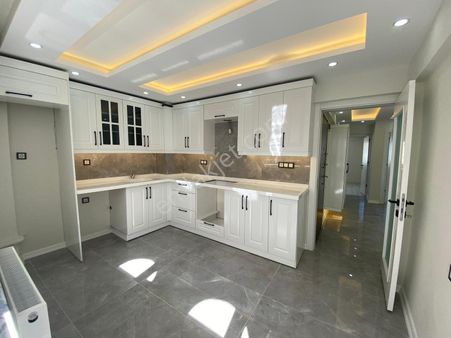 🏡 Kuyualan Mahallesi 🏡 ✅3+1 M2 125 5 Katlınım 3 Katı ❇️kombi Petekli