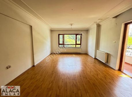 Hüseyingazi Göbek'te Çift Balkonlu Ön Cephe 4+1 Daire