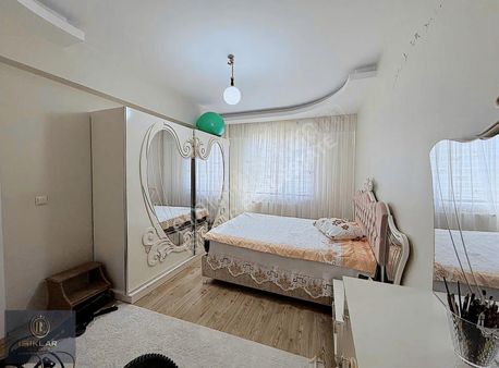 Enes Işık 'tan Tecde Ana Cadde Kiralık 2+1 Site İçi