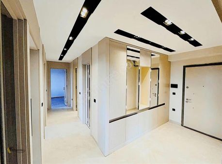 Beymahall Gyo Alpaslan Mh Mükemmel Konumda 2,5+1 Daire