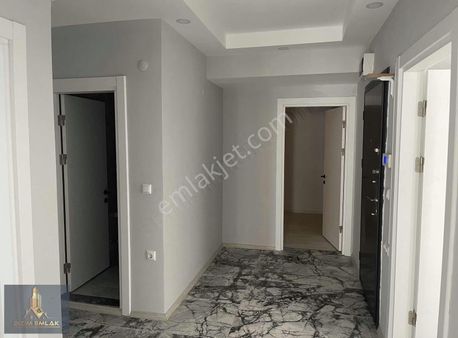 Temel Emlaktan Kiralık Sıfır Ara Kat 3+1 Daire