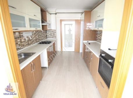 Vega Emlaktan Güneşevlerde Cemre Rarkı Yakını 3+1 Site Dairesi