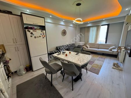 🏡muradiye Mahallesi 🏡 ✅2+1 M2100 5 Katlınım 3 Katı ❇️kombi Petekli ❇️açık Mutfak