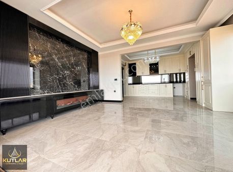 " Kalite Tesadüf Değildir Ultra Lüks 3,5+1 "...