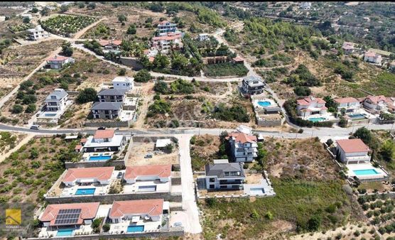 Alanya İncekum Mah.full Manzaralı Eşyalık Satılık 7+1 Tripleks