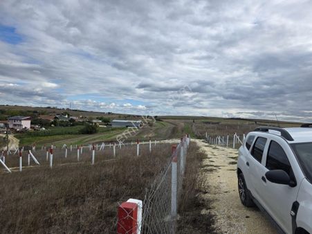 Saray Göçerler'de 246m2 Köy Yanı Satılık Arsadan Hisse