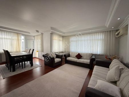 Bahçelievler'de Eşyalı 300m2 Asansörlü Geniş 4+2 Dubleks