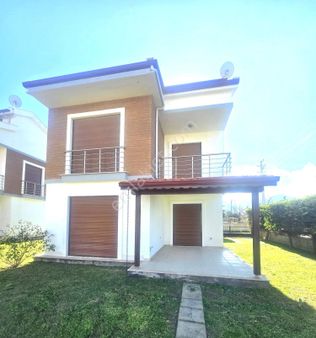 Denize 800 Metre 4+1 Tek Müstakil Villa