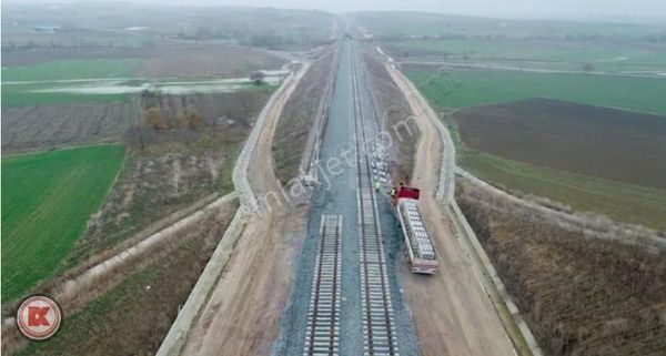 Tekirdağ Ergene Misinli'de Hızlı Trenin Yanında 504 Metre Tarla