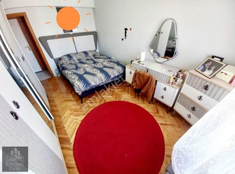 Emlak Evinden Eryaman Mah. Sitede 5. Ara Katta Asansörlü 4+1