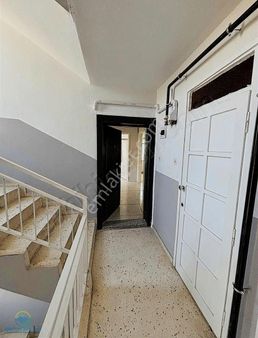 Orçun Emlak'tan Cumhuriyet Mah.kiralık 3+1 Doğalgazlı Daire