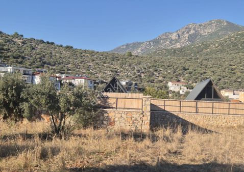 Antalya-kaş-bezirgan-satılık Arazi -tek Tapu-denize 800m-elek, Su Ve Yolu Var
