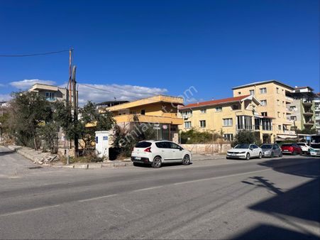 Satılık Bornova Atatürk I Turgut Reis Cad. 680 M2 Köşe Arsa