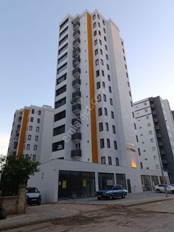 Demirhan Emlak'tan Cadde Üzeri Doğalgazlı 2+1 Daire