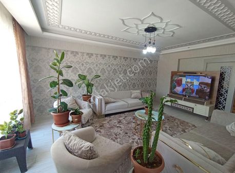 Elçi Gayrimenkul Den Yerden Isıtma 3+1 Yüksek Giriş Kat Daire