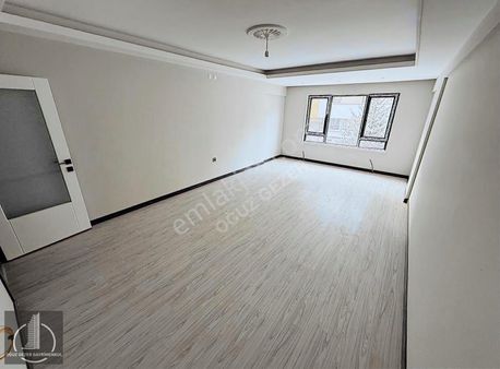 **oğuz Gezer Gayrimenkul'den Merkezi Konumda 4+1 Daire**