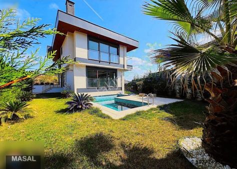 Şıle Çavuş Mh.müstakil Havuzlu 6+1 Satılık Tripleks Villa