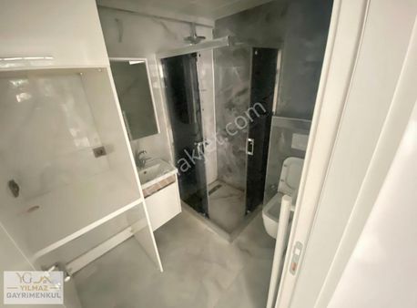 Emek Mahallesi Teras Özelliğe Tek Sahip Sıfır 2+1 Satılık Daire