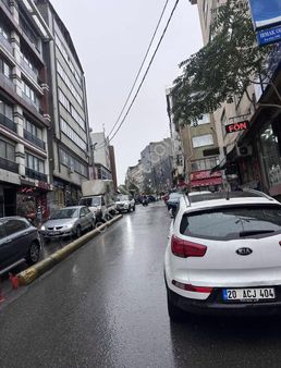 Çağlayanda Kiralık Caddeüstü 350m2 4cephesiaçıkdükkan