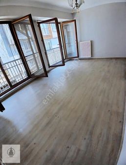 Asm'den Avp Mahallesinde 3+1ara Kat Daire