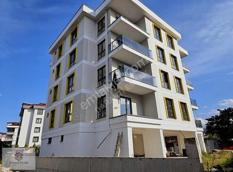 Cumhuriyet Mah Denize Çok Yakın 89m2 2+1 Satılık Daire