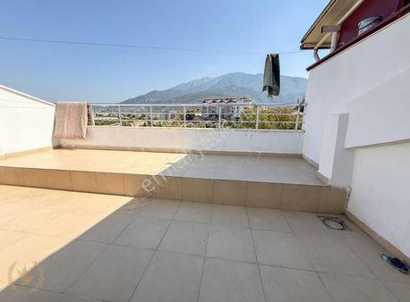 Cadde Üzerinde ,{park Ve Dağ Cepheli} 140m2 -kapalı Mutfak /3+1