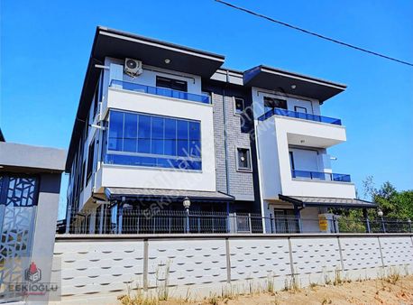 Karasu'da Havuzlu Sitede Full Eşyalı Ekstralı Muhteşem 2+1 Daire