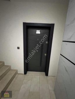 Kuşadası Davutlar'da Kapalı Mutfak 3 + 1 Daire Satılık