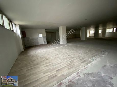 Ayhan İnşaat'tan Tır Yanaşır Düz Giriş 900 M2 Kiralık İşyeri