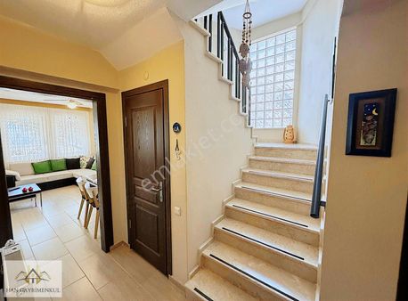 Han Emlak'tan İskele'de Denize Yürüme Mesafesinde Tripleks Villa