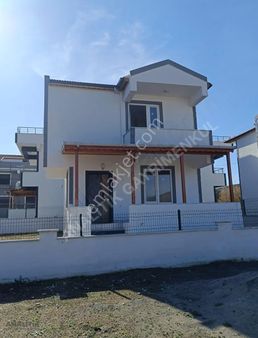 Analitik Yatırımdan Avşada Satılık Bahçeli Villa