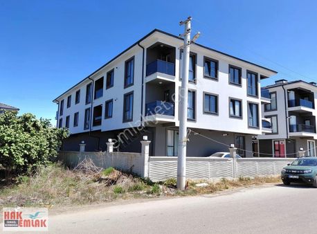 Hak Emlak'tan Aziziye Mahallesinde Satılık 2+1 Fırsat Daireler