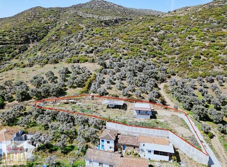 Antika Gayrimenkul'den Sekiköy'de Muhteşem Manzaralı Müstakil Ev