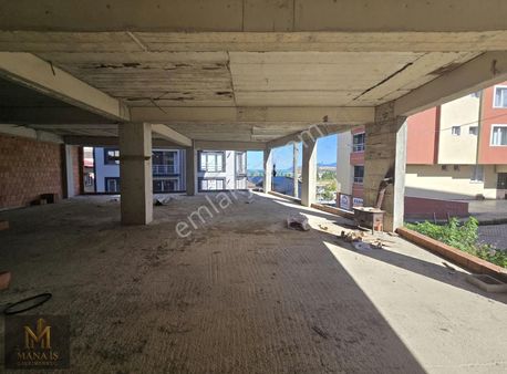 Mânâ İş Gayrimenkul Gedikkaya Mahallesinde Satılık Dükkan