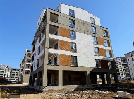 Akçalarda Satılık 2+1 Ara Kat Ve Dubleks