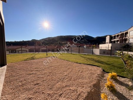 Söke’de Oturuma Ha Zır Satılık Havuzlu 2+1 Daire