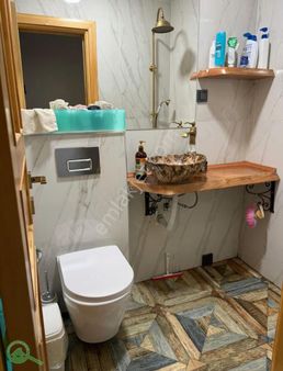 Kadıköy'de Mobilyalı Satılık 2+1 Daire