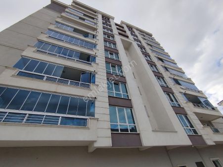 Avantaj Gayrimenkulden Kiralık 3+1 Kışla Mahallesi Caddeye Yakın